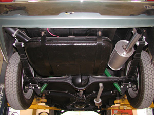 1966 FIAT GHIA 1500 COUPE rear underside on lift image