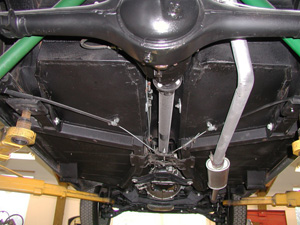 1966 FIAT GHIA 1500 COUPE underside image